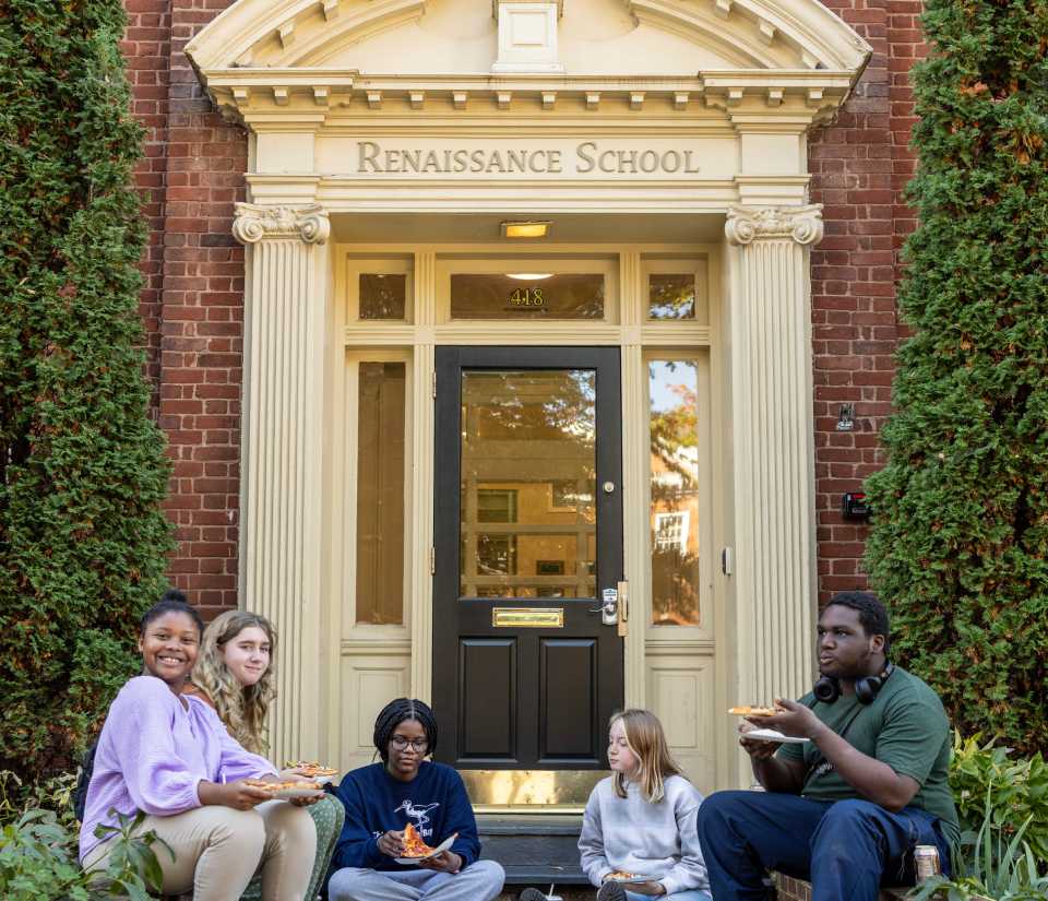 With a central location right img